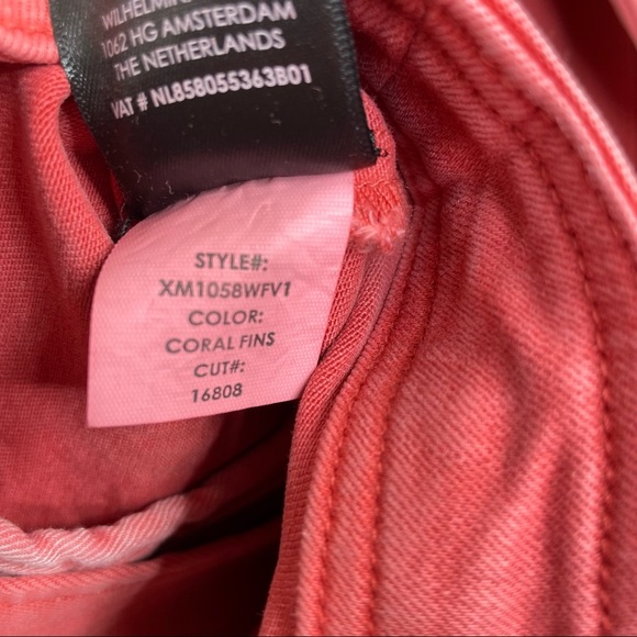 Stitch Fix l Liverpool Bradford Moto Denim Jacket in Coral Fins, Small - Picture 3 of 12